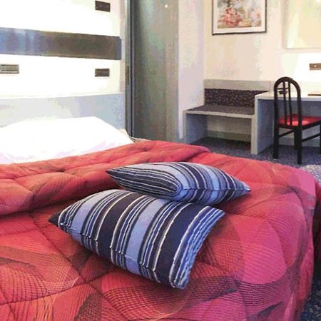 Hotel Michelangelo Biella Chambre photo